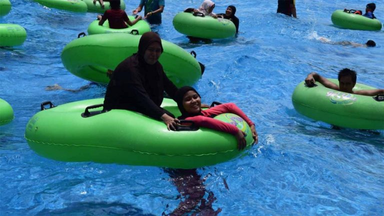 GO WET Waterpark: PROMO, Wahana, Harga Tiket Masuk 2021