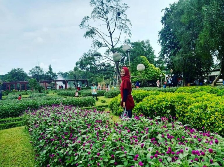 Taman Wiladatika: Objek Wisata, Alamat, Penginapan, HTM