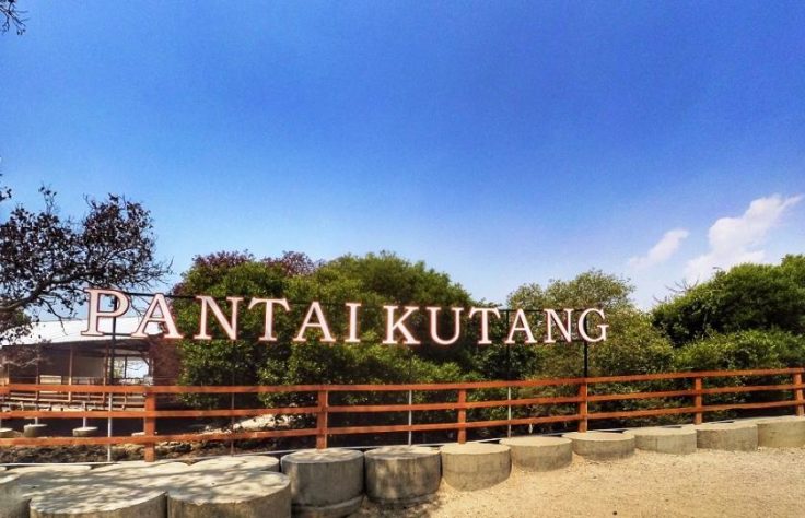 Pantai Kutang - Review, Foto, Harga Tiket Masuk (2021)